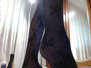 Crazy1one webcam bongacams model stream image