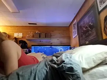 Ryan_and_Aurora webcam model stream image