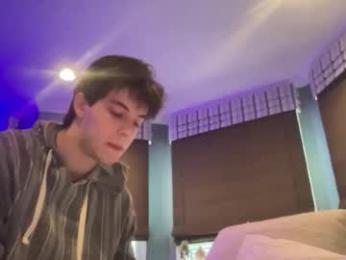 ihatethatcuteguy webcam model stream image