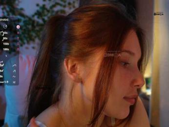 _Q_ webcam bongacams model stream image