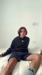 renatox77 webcam model stream image