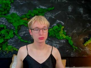 Adrian Luks webcam model stream image