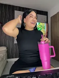 Abril10_ webcam model stream image