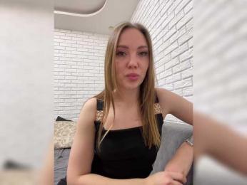 KitFox webcam bongacams model stream image