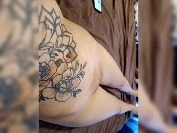 Efirchiki webcam bongacams model stream image