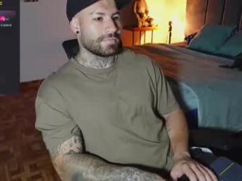 kite__ webcam model stream image