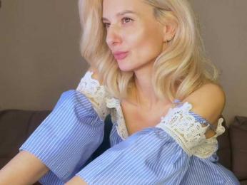 -Molly- bongacams stream image