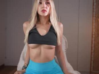 kriss0leoo chaturbate stream image