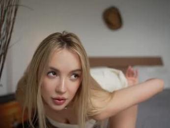 kriss0leoo chaturbate stream image