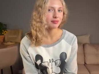 roselyn_rose chaturbate stream image, 17.06.2025 16:10