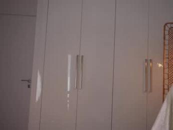 kriss0leoo chaturbate stream image