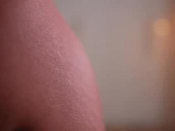 kriss0leoo chaturbate stream image