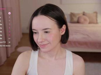 MissEssie bongacams stream image