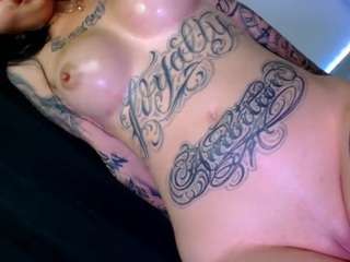 arianatattoos camsoda stream image