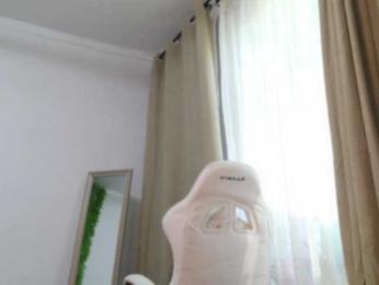 EmilyxJames bongacams stream image