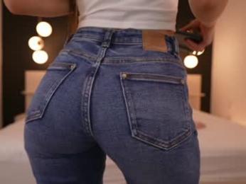 dovia chaturbate stream image