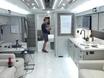 wildwifebarbie chaturbate stream image