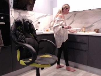 blondalina bongacams stream image