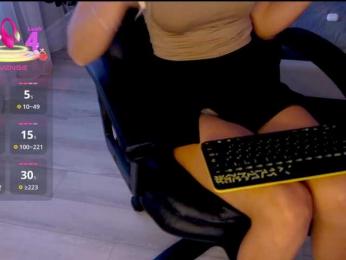 MARI_11 bongacams stream image