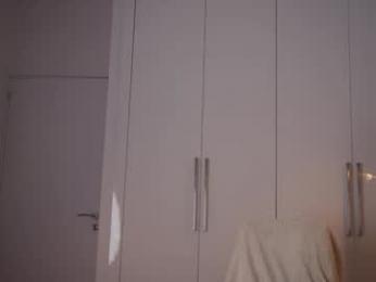 kriss0leoo chaturbate stream image