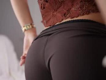 kriss0leoo chaturbate stream image