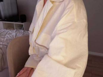 -Molly- bongacams stream image