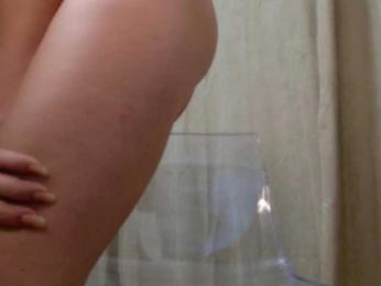 EmilyxJames bongacams stream image