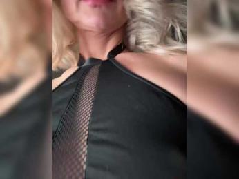 -Molly- bongacams stream image