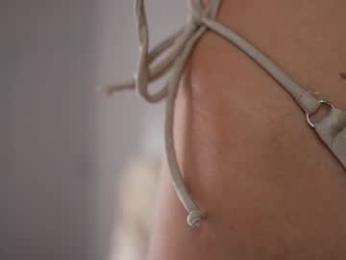 kriss0leoo chaturbate stream image