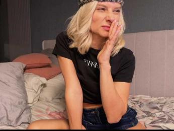 -Molly- bongacams stream image