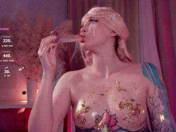 HoneyCherry bongacams stream image