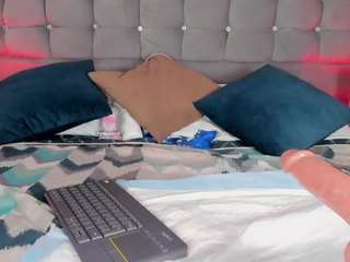 pocahontasfg camsoda stream image