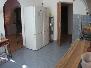 voyeurcam-julmodels-kitchen camsoda stream image