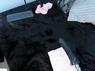 angie-roses camsoda stream image