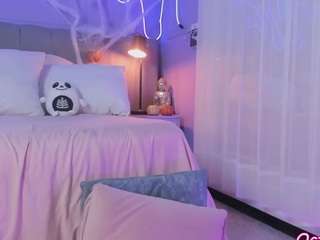 sofly-s camsoda stream image, 03.10.2025 12:00