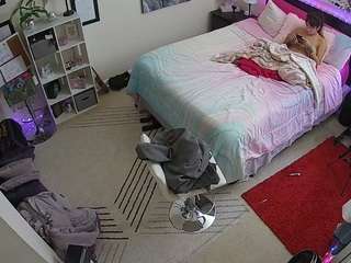 voyeurcam-hornyhostel-01 camsoda stream image