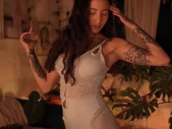 effylowell_ chaturbate stream image, 07.10.2025 00:50