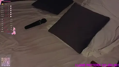 Hollara_Bangg stripchat stream image