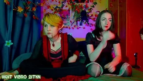 TrickyKitsune stripchat stream image