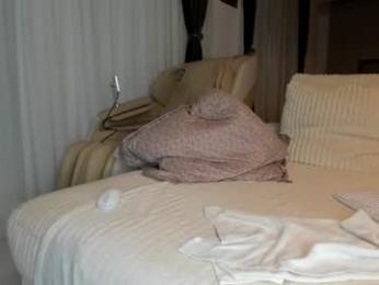 saradiamond01 chaturbate stream image