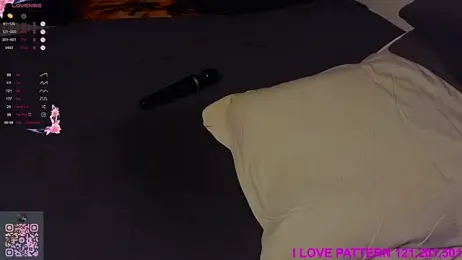 Hollara_Bangg stripchat stream image