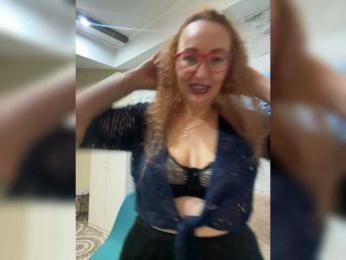 Pink-Lips bongacams stream image