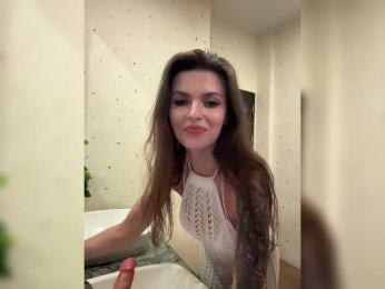 Oops_kiraa bongacams stream image