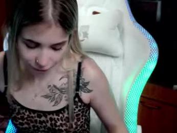 ho1yh01e chaturbate stream image