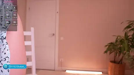 Miablueye stripchat stream image