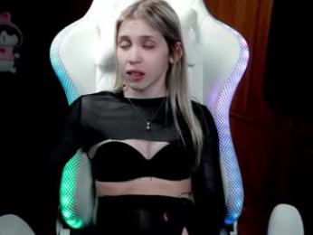 ho1yh01e chaturbate stream image