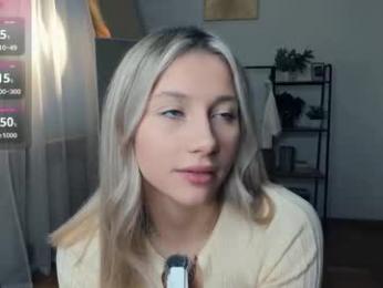 glossybabe_ chaturbate stream image, 26.11.2025 08:10