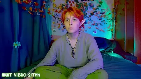 TrickyKitsune stripchat stream image