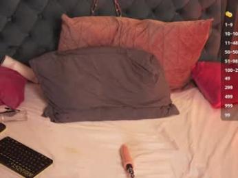 shiny_lily chaturbate stream image