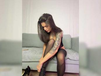 Oops_kiraa bongacams stream image